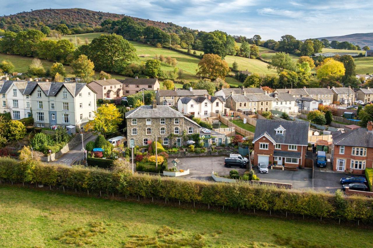 The Cedars Hotel Builth Wells Buitenkant foto